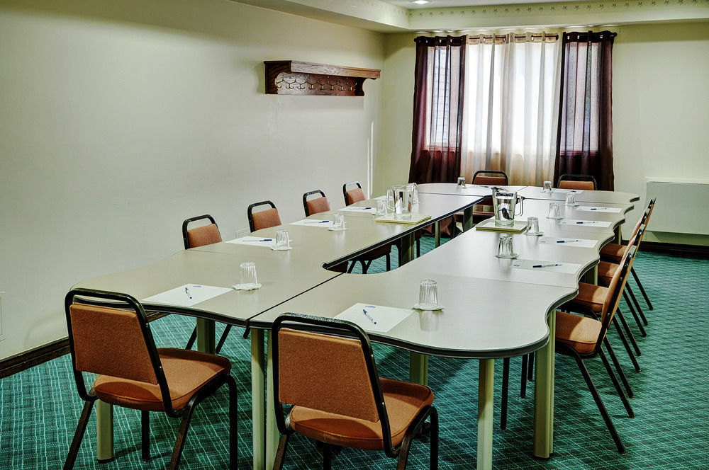 Quality Inn & Suites Батерст Экстерьер фото