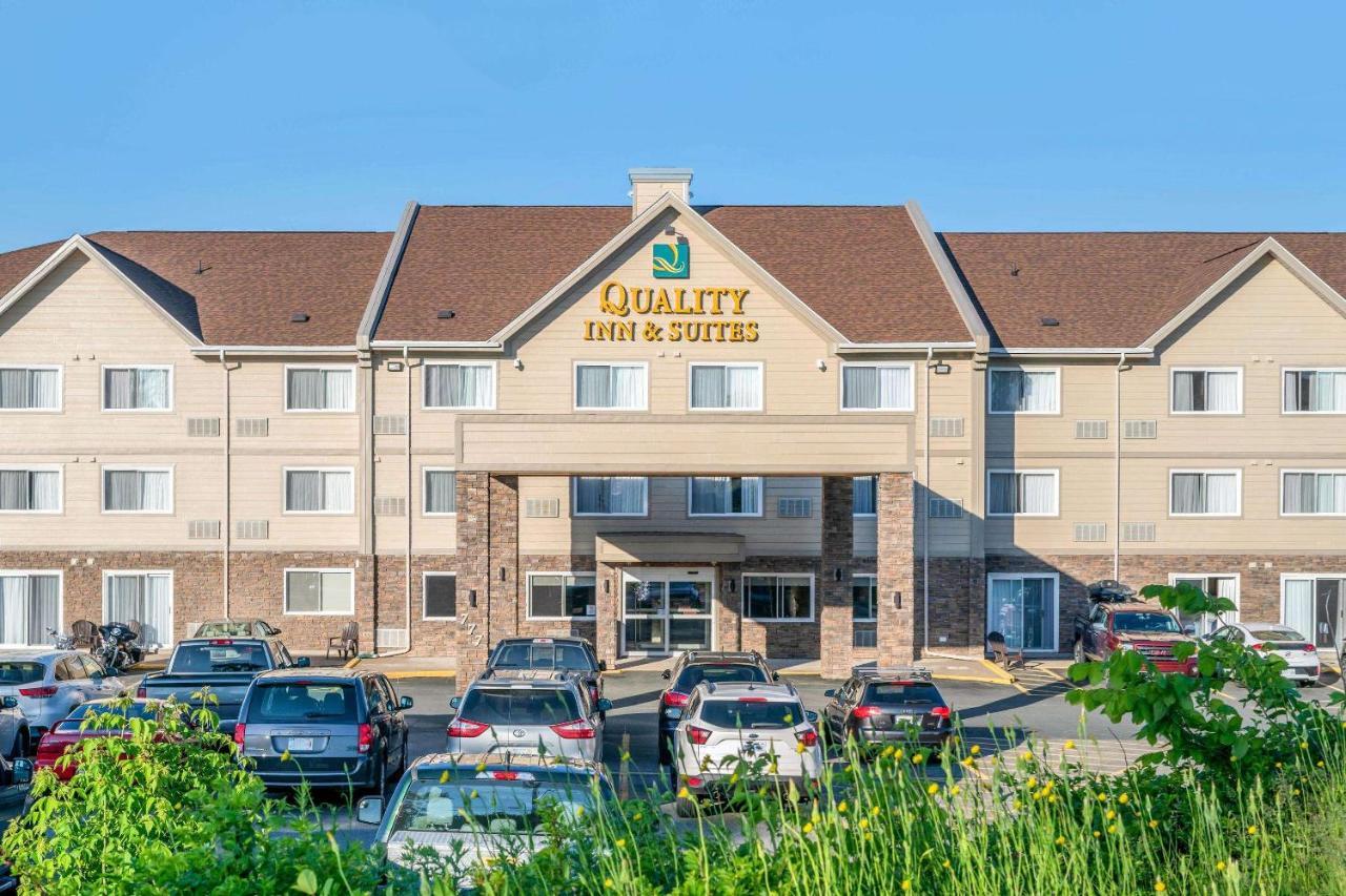 Quality Inn & Suites Батерст Экстерьер фото