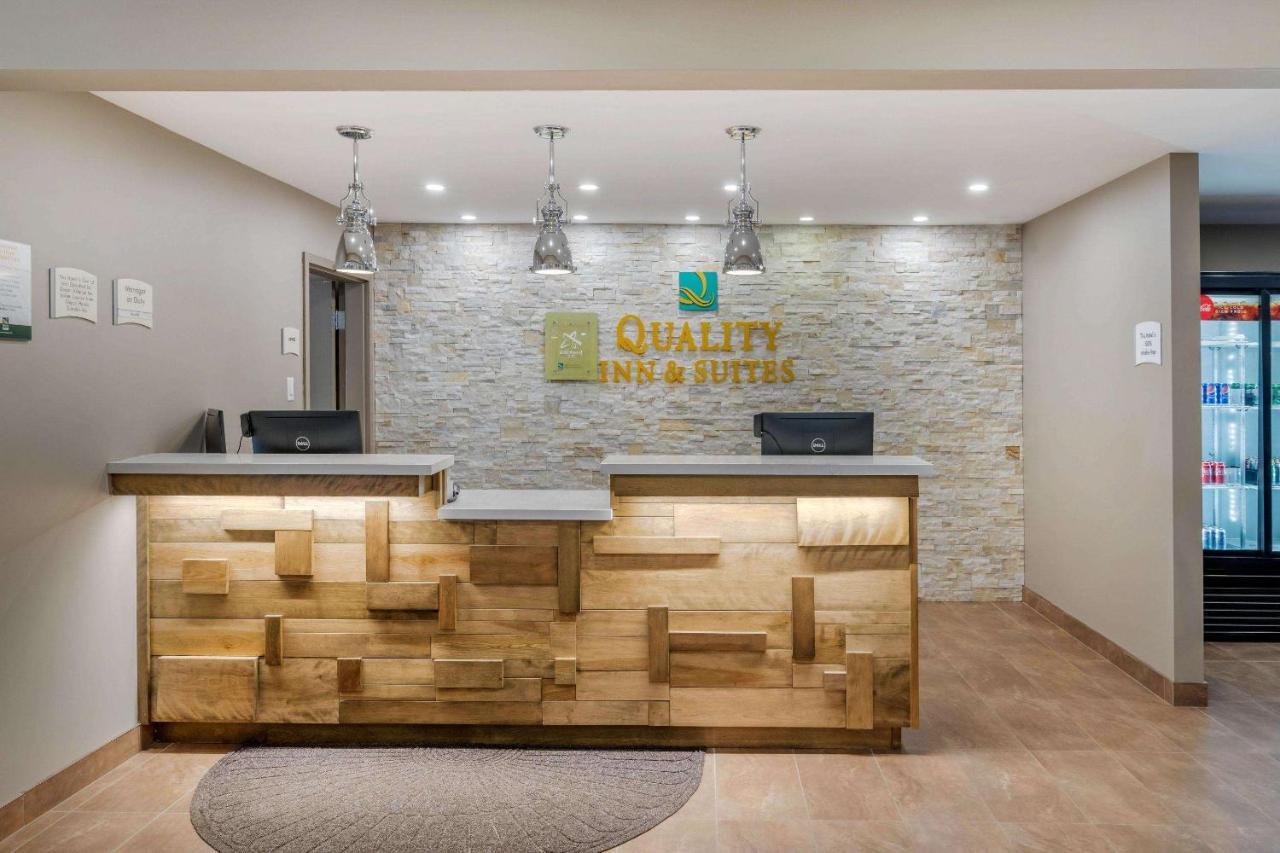 Quality Inn & Suites Батерст Экстерьер фото